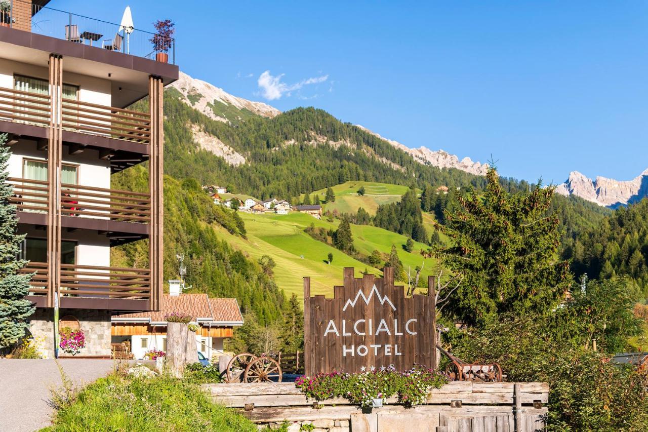 Hotel Alcialc La Valle Exterior photo