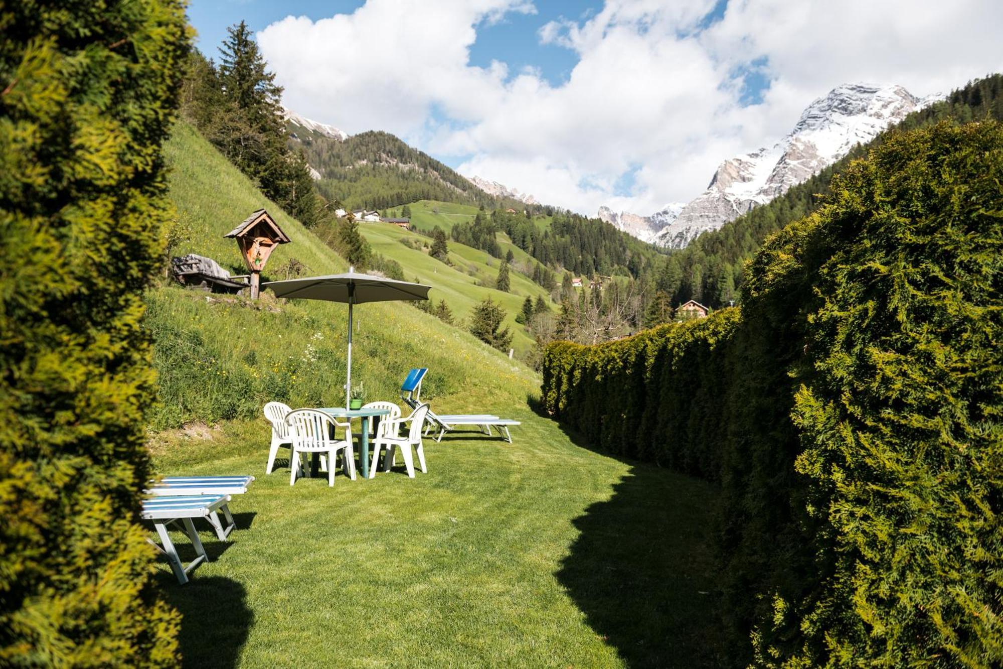 Hotel Alcialc La Valle Exterior photo